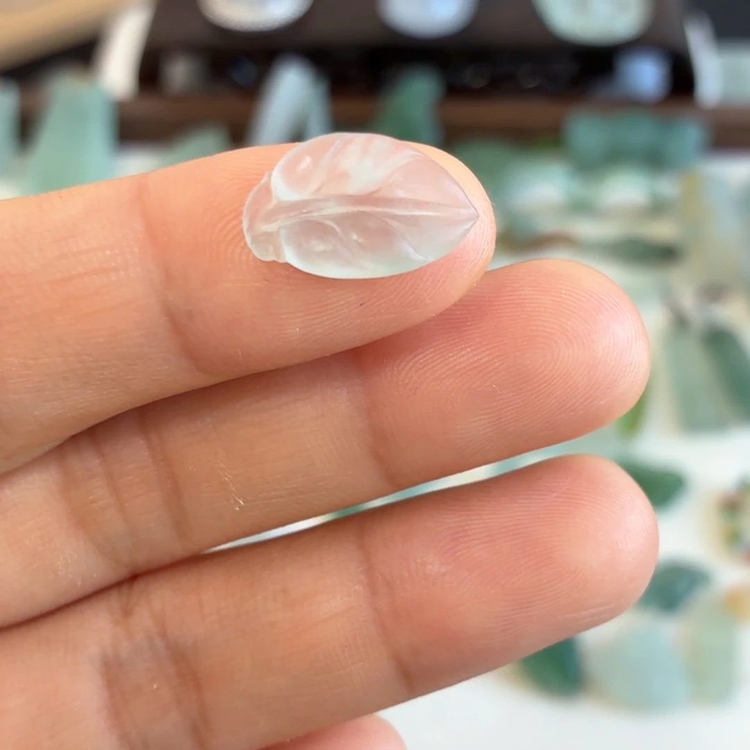 定制翡翠未镶嵌叶子