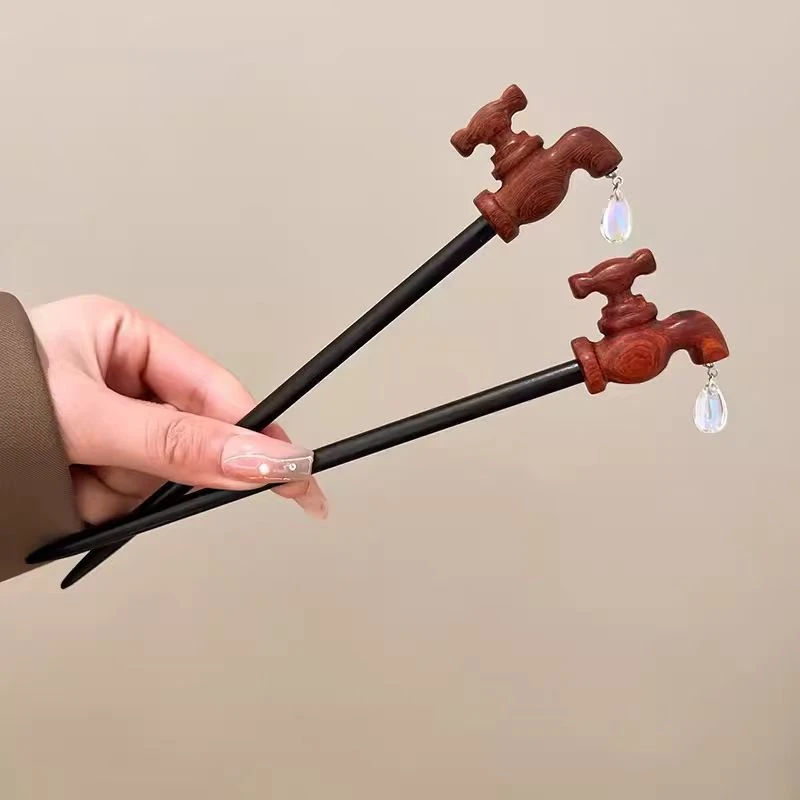 个性创意水龙头发簪女新款搞怪后脑勺盘发木簪现代发钗用品