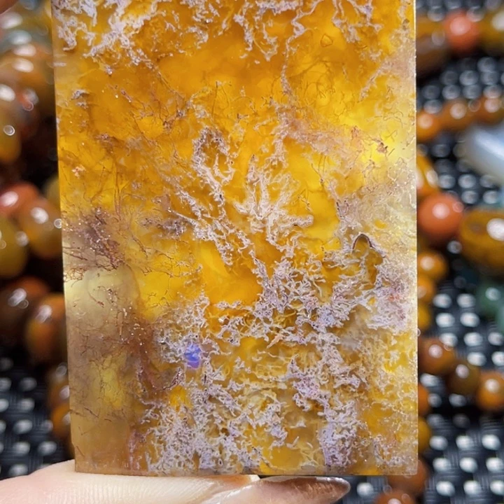 玛瑙/玉髓颈饰未镶嵌大**匪