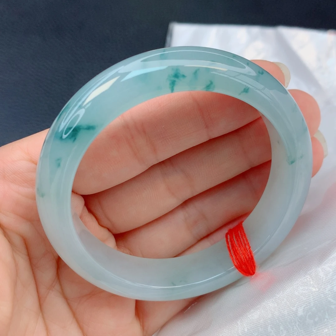 翡翠未镶嵌手镯52圈