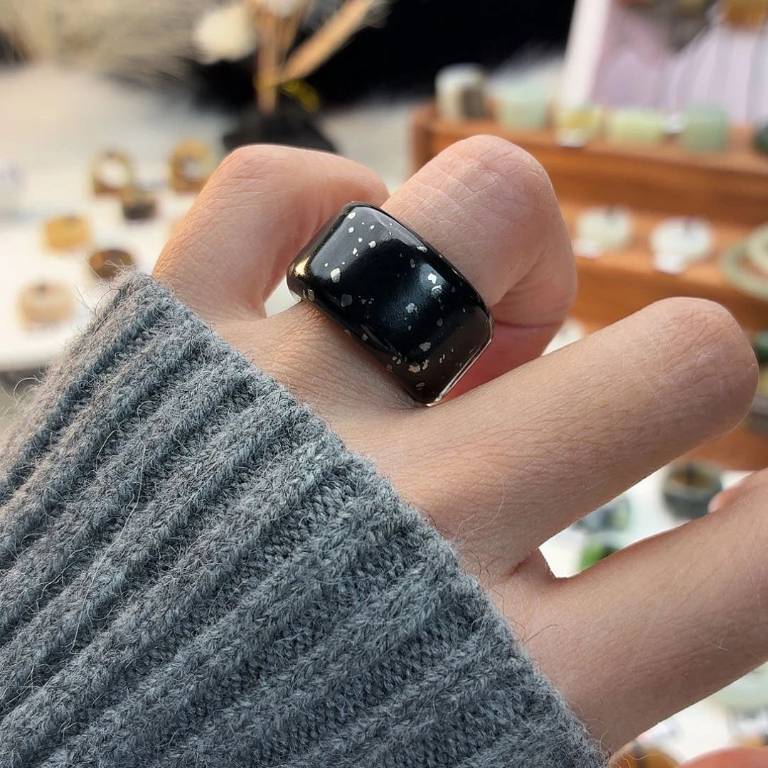 和田玉未镶嵌戒指i115黑金圆切16.3不退换