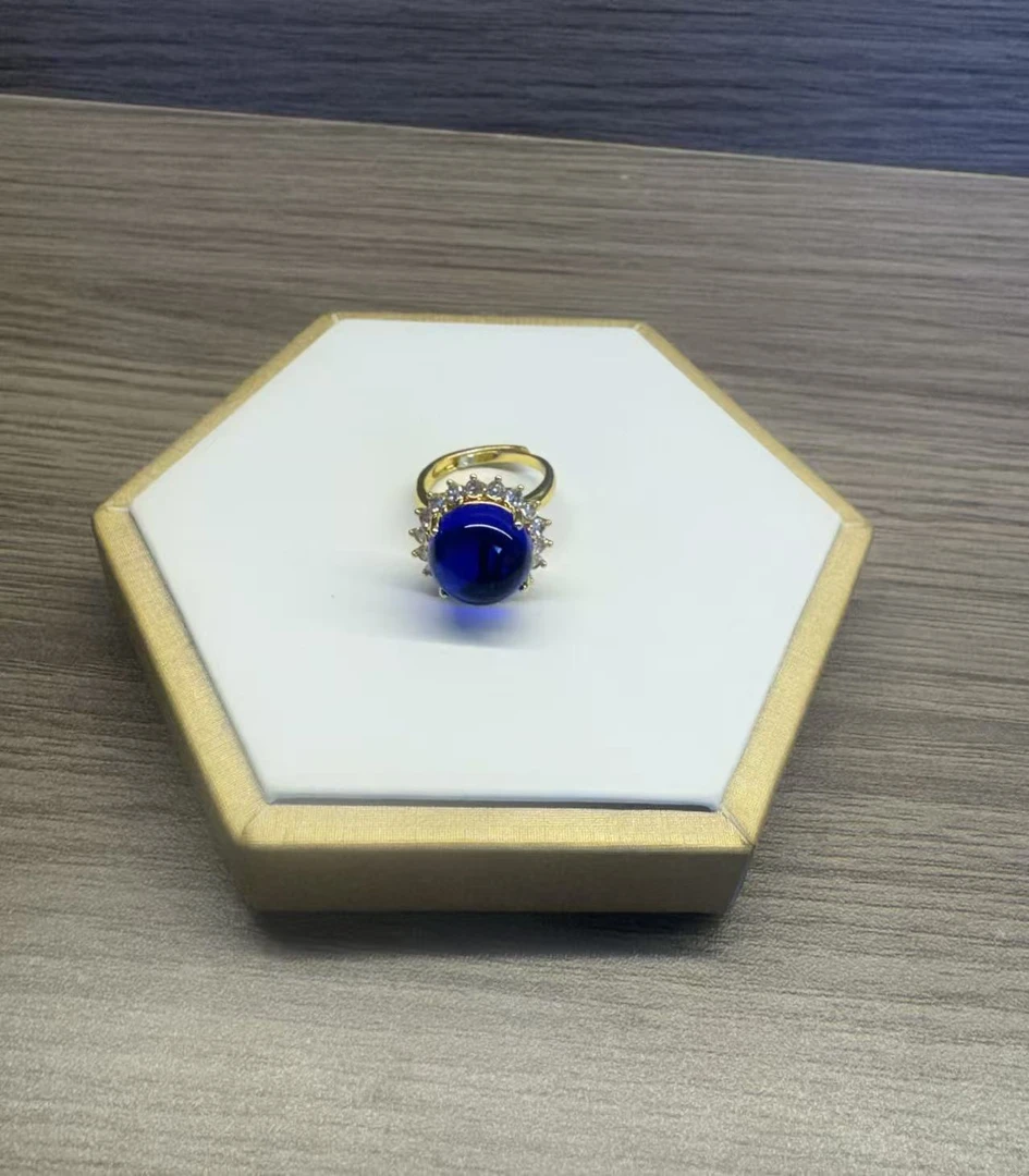 精美高端时尚蓝戒指