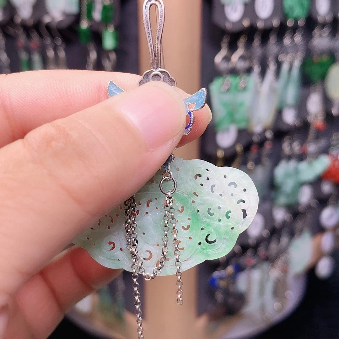 财***通银S925镶嵌翡翠耳饰