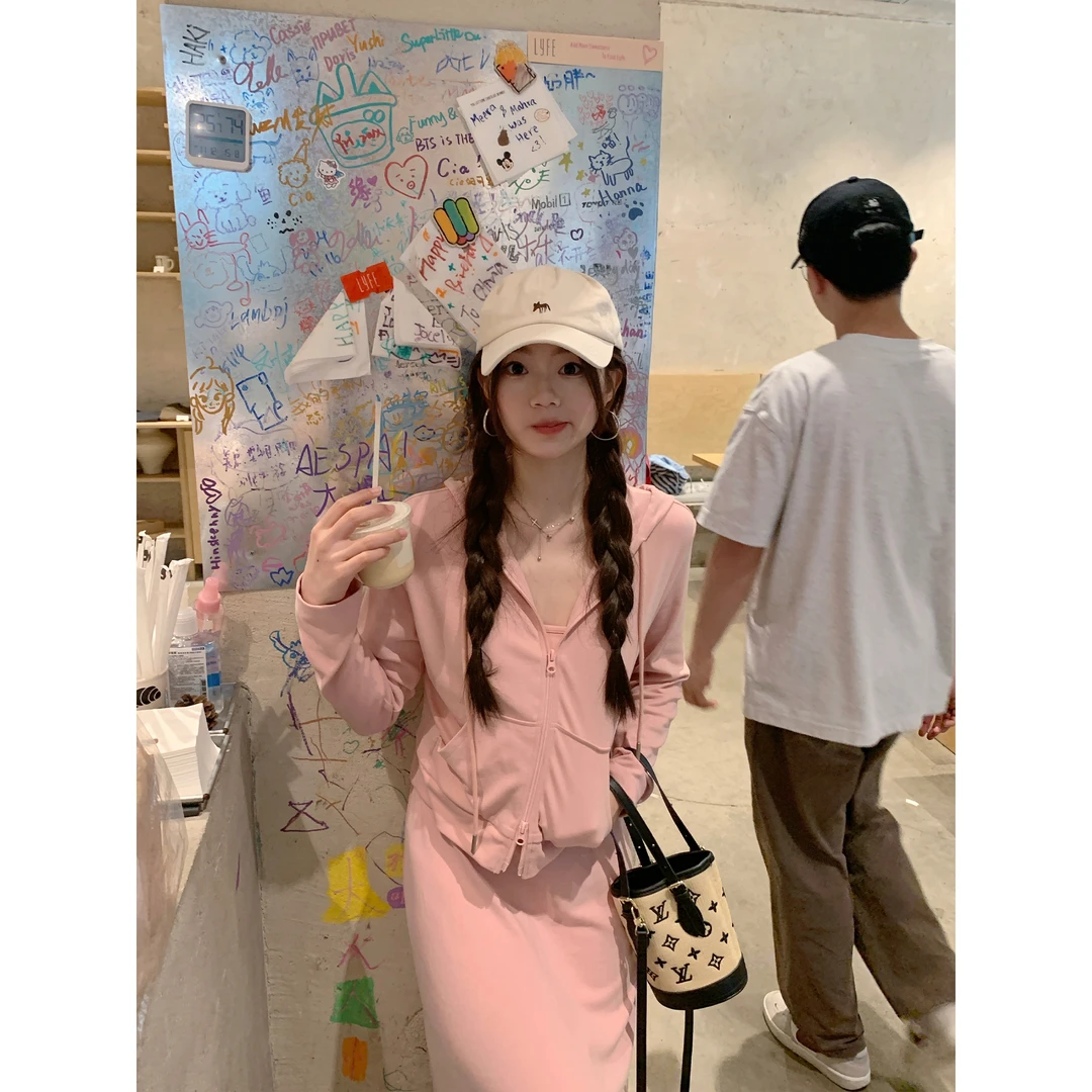 切糕自制【蜜糖假期】小个子秋季女流光风纯欲慵懒感通勤吊带裙套装