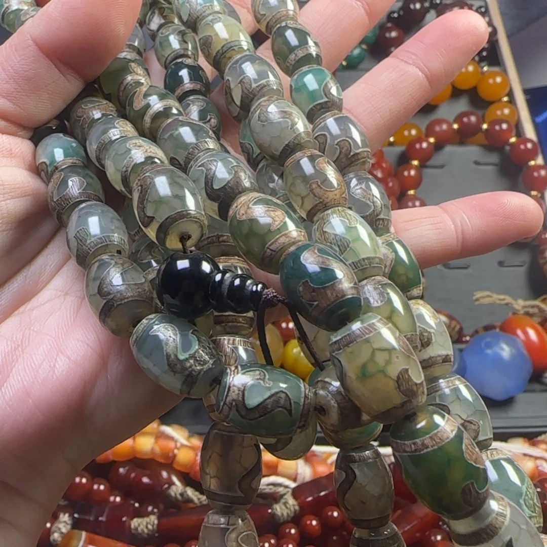 未镶嵌颈饰玛瑙/玉髓非***属