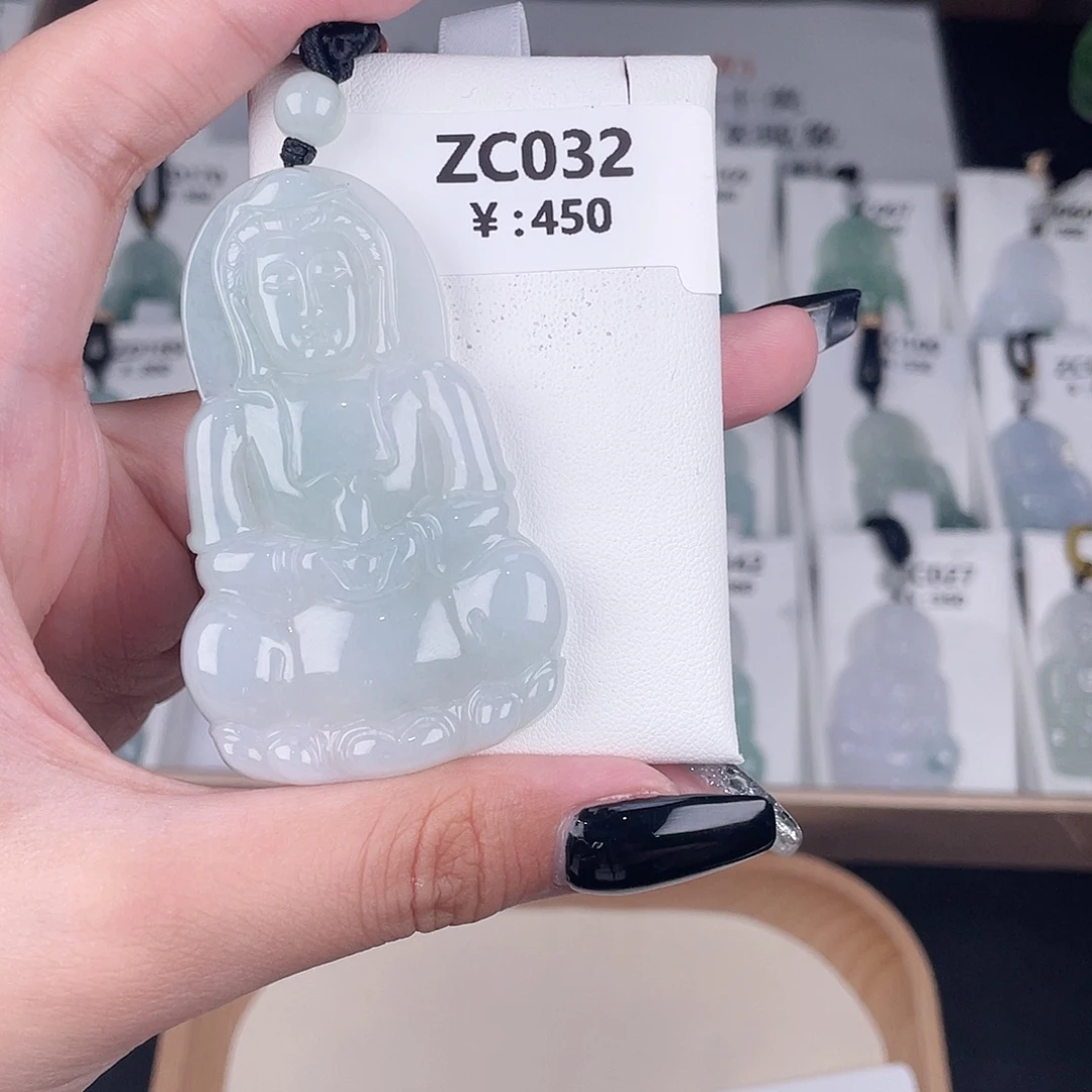 翡翠未镶嵌颈饰ZC032