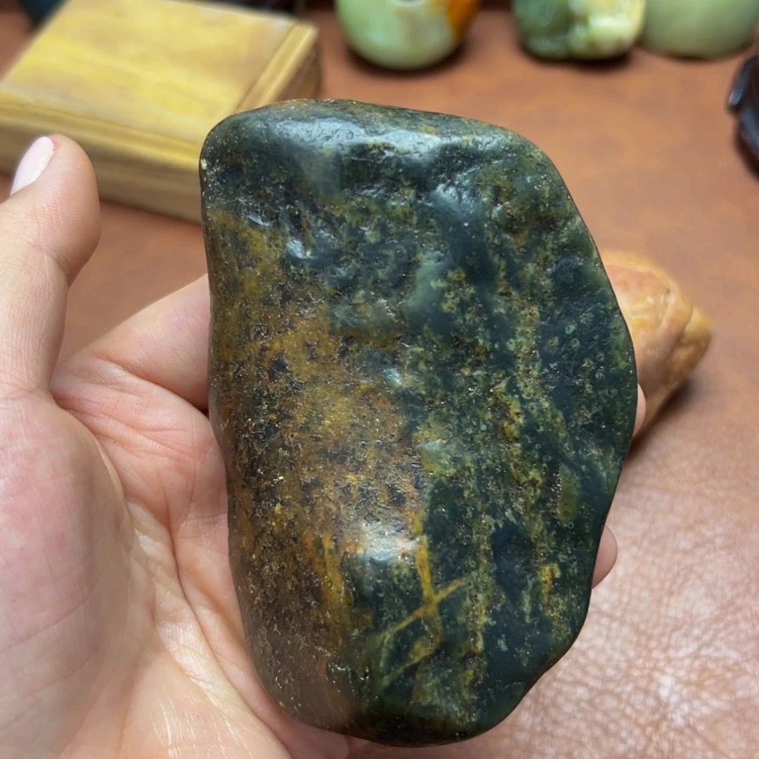 和田玉未镶嵌珠宝奇石