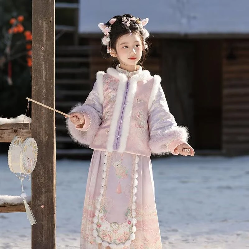 奥莱正品汉服女童冬款2026新款儿童新中式明制马爆款洋气新款上新