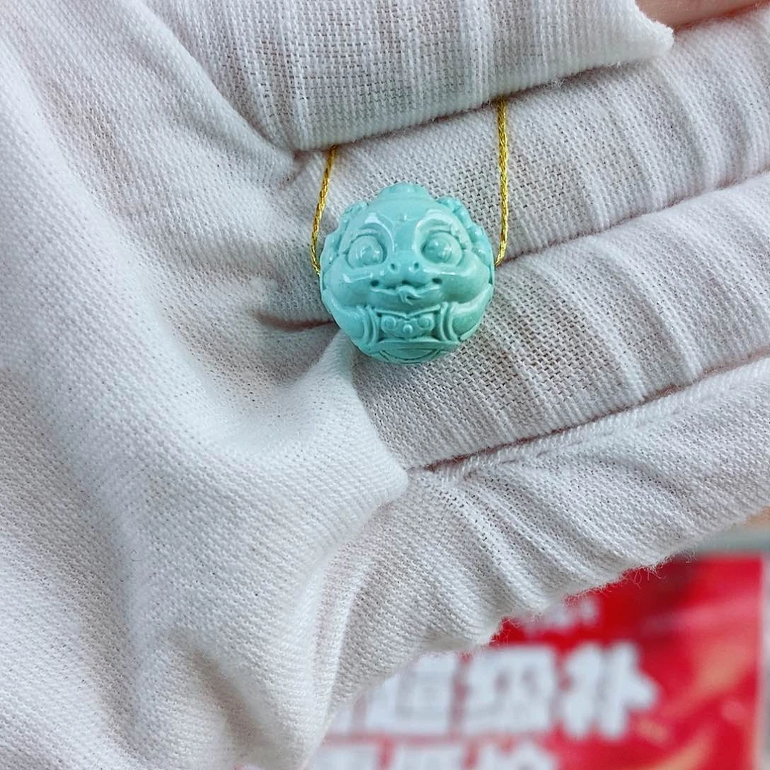 未镶嵌绿松石珠宝奇石