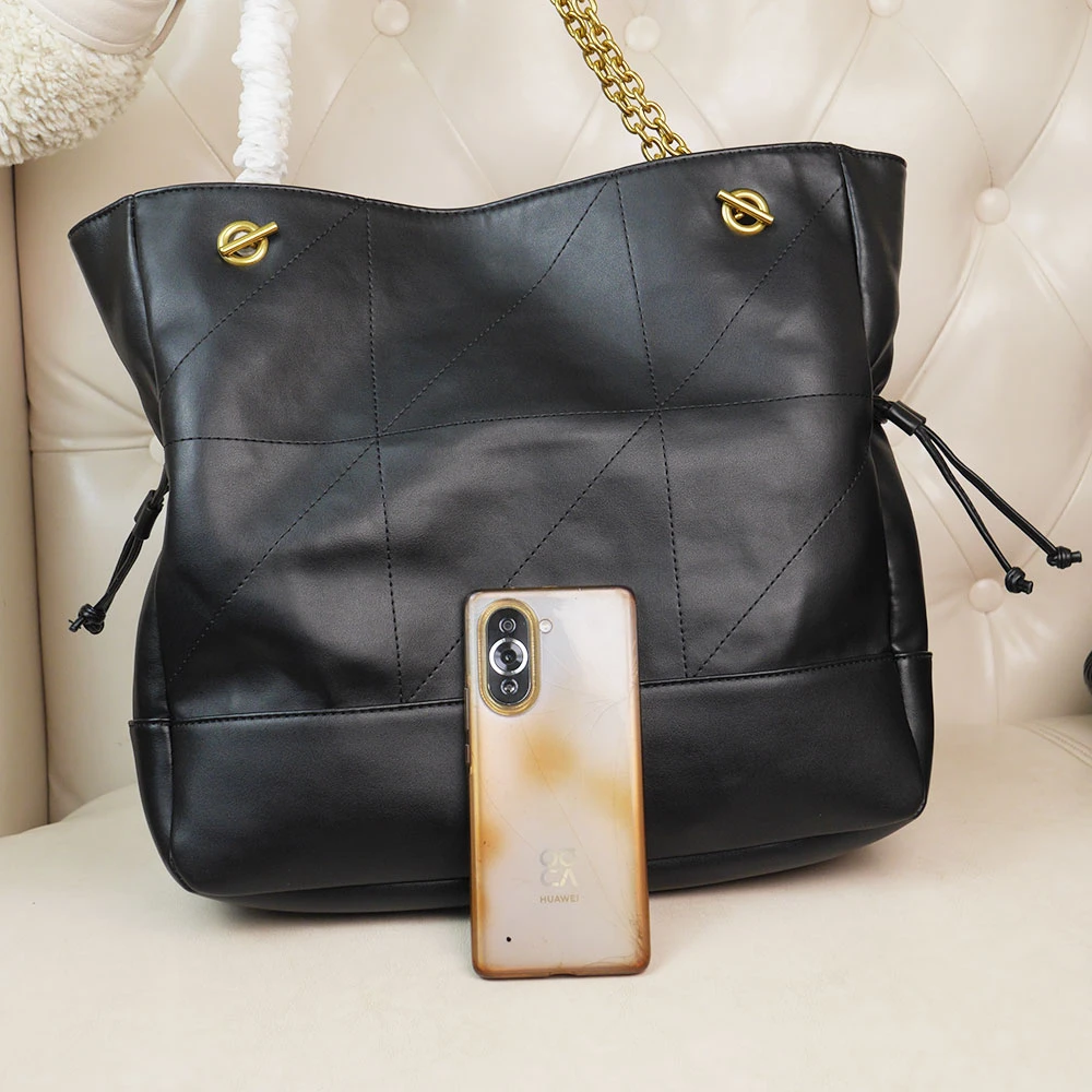 复古轻奢磁扣双根耐脏纯色单肩包斜跨肩包休闲流浪包慵懒福袋包