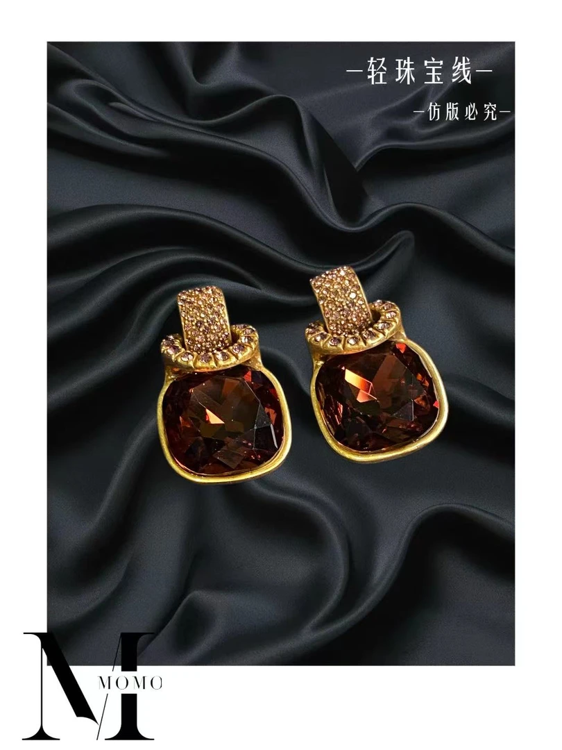 铜合金合成锆石耳饰 铜合金合成立方氧化锆 美拉德耳钉