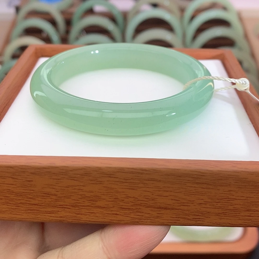 东陵石未镶嵌手镯51/52