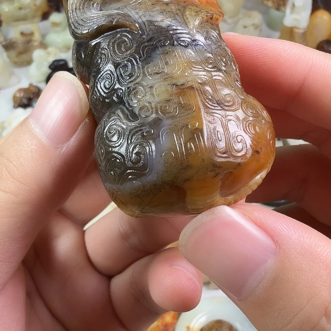 未镶嵌和田玉车挂