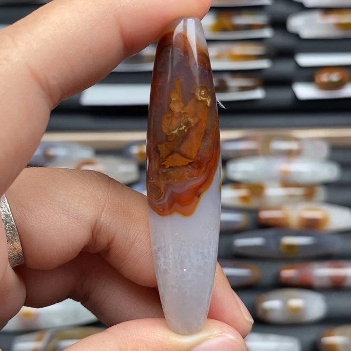 玛瑙/玉髓未镶嵌颈饰