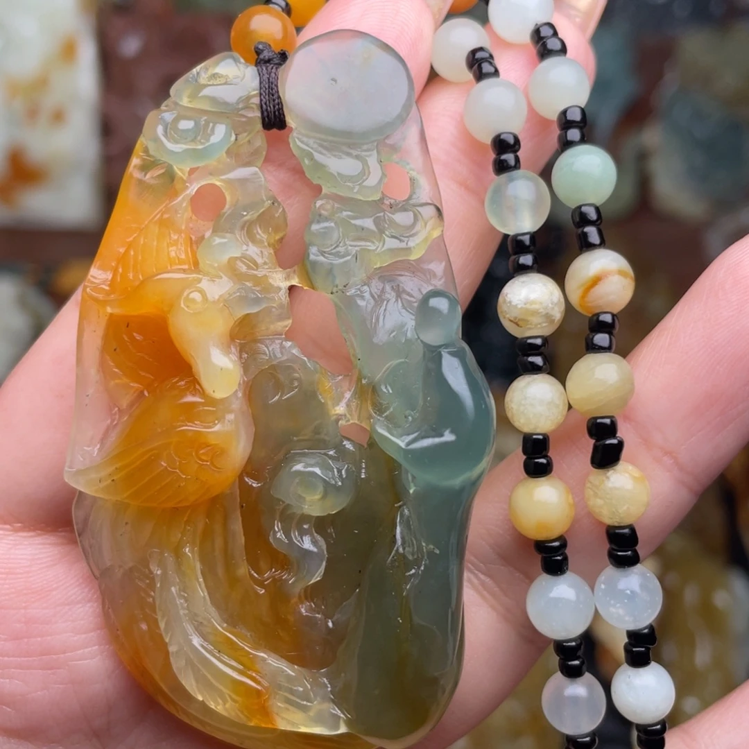 蛇纹石玉未镶嵌颈饰