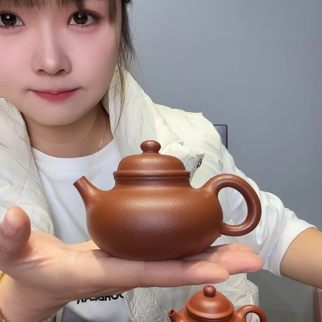 茶壶紫砂容天红降坡140cc……