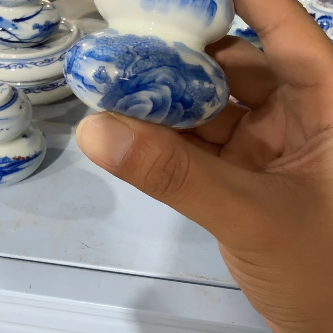 瓷片摆件等物品等都会自动消失