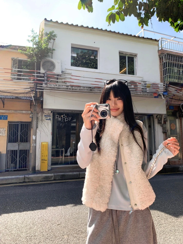 温柔风慵懒毛毛马甲外套女秋冬2025新款叠穿休闲显瘦百搭简约马夹