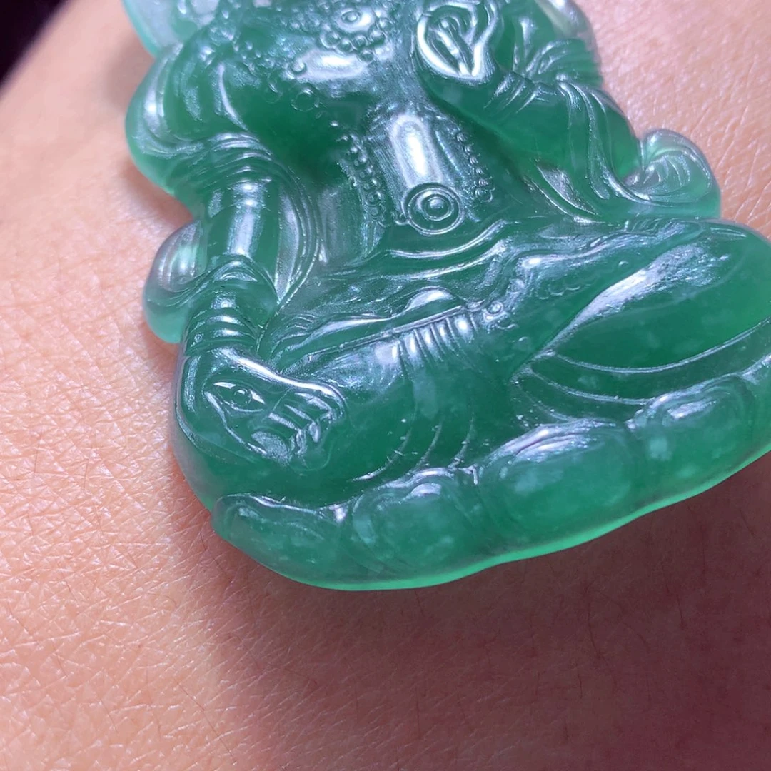 一***深定制翡翠未镶嵌天然翡翠A货毛货挂件