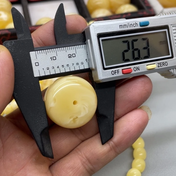琥珀未镶嵌裸石墩子