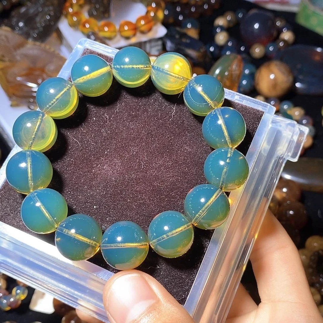 未镶嵌琥珀珠宝奇石