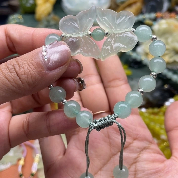 蛇纹石玉未镶嵌吊坠