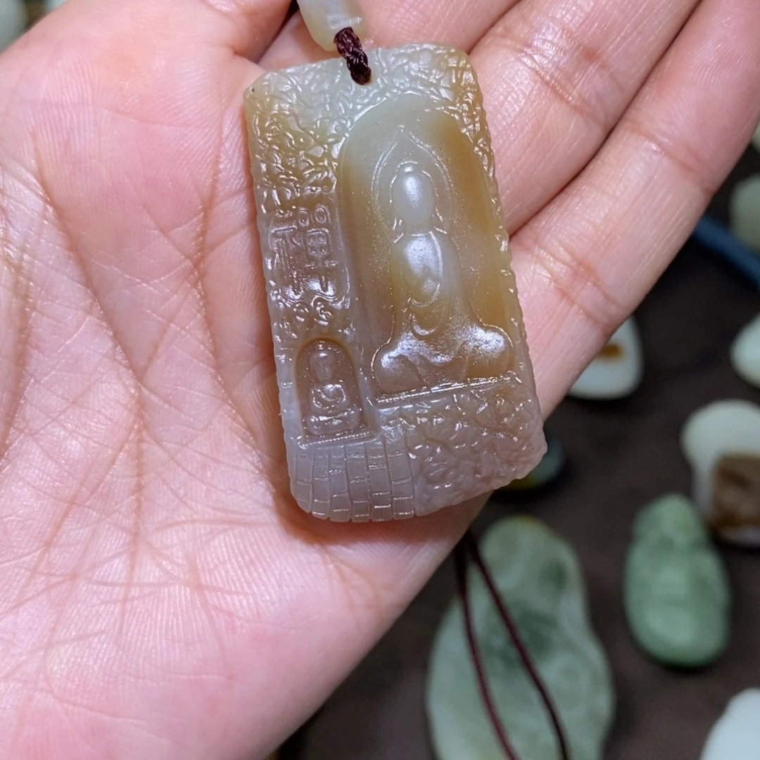 和田玉未镶嵌颈饰定制