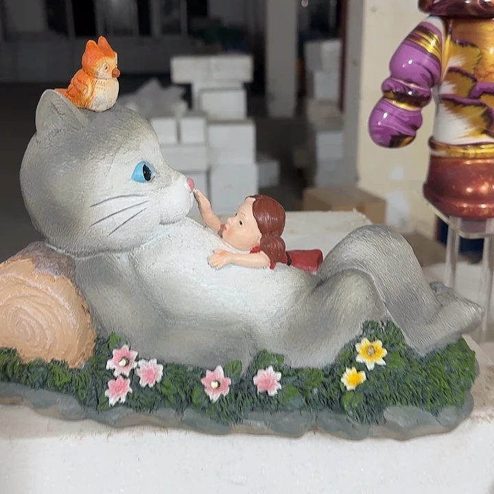 树脂太阳能摆件哈