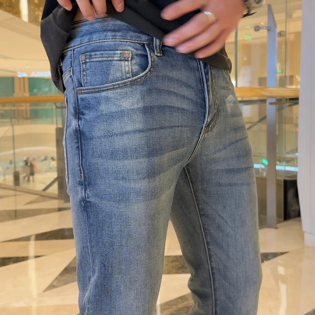 2025夏季薄款男士牛仔裤蓝色休闲百搭弹力修身水洗显瘦小脚裤