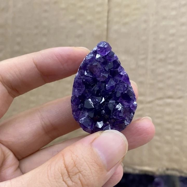 ****٭未镶嵌紫晶大型摆件（非配饰）