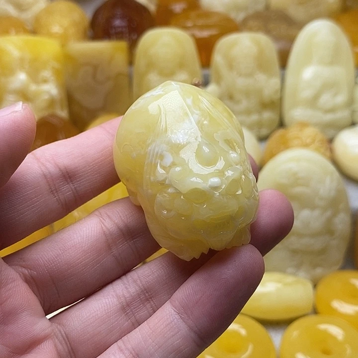 琥珀颈饰未镶嵌琥珀蜜蜡吊坠