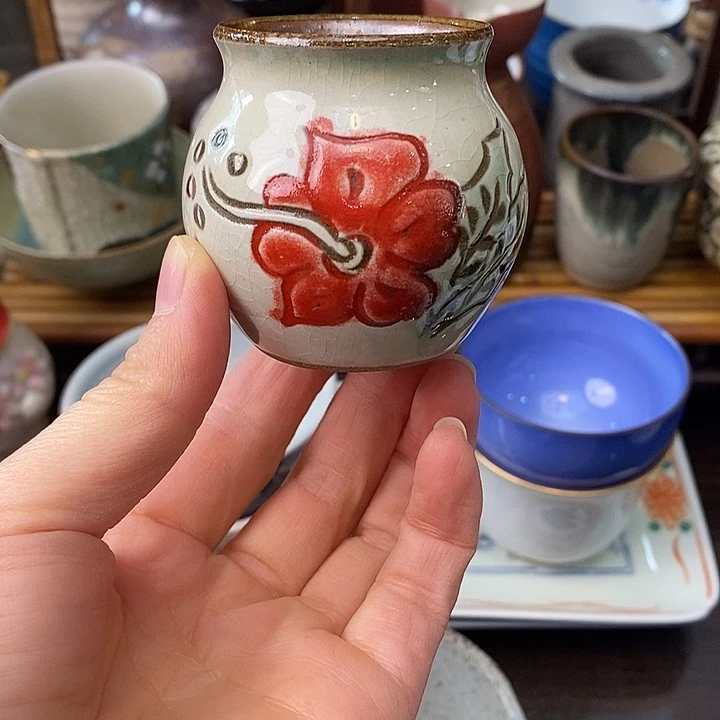 中古物品默认微瑕，谨慎参拍，满18包邮！