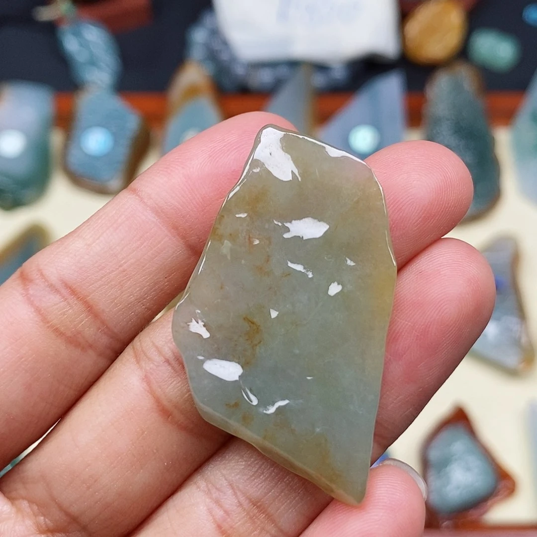 颈饰未镶嵌翡翠翡翠