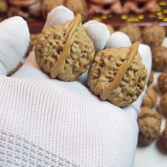 修***渡核桃浩凯心文玩核桃