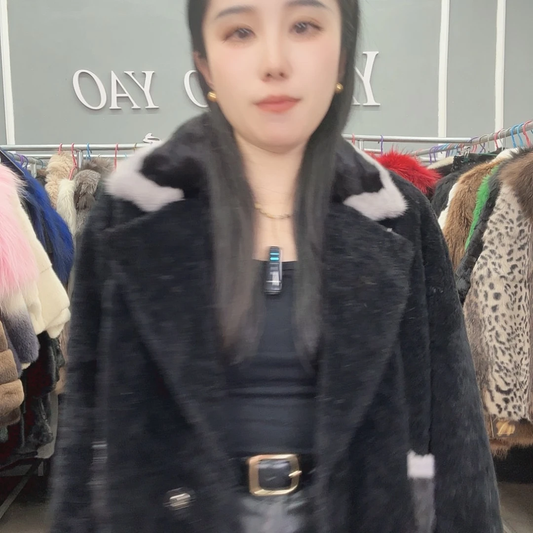 姚小妖家高端皮草