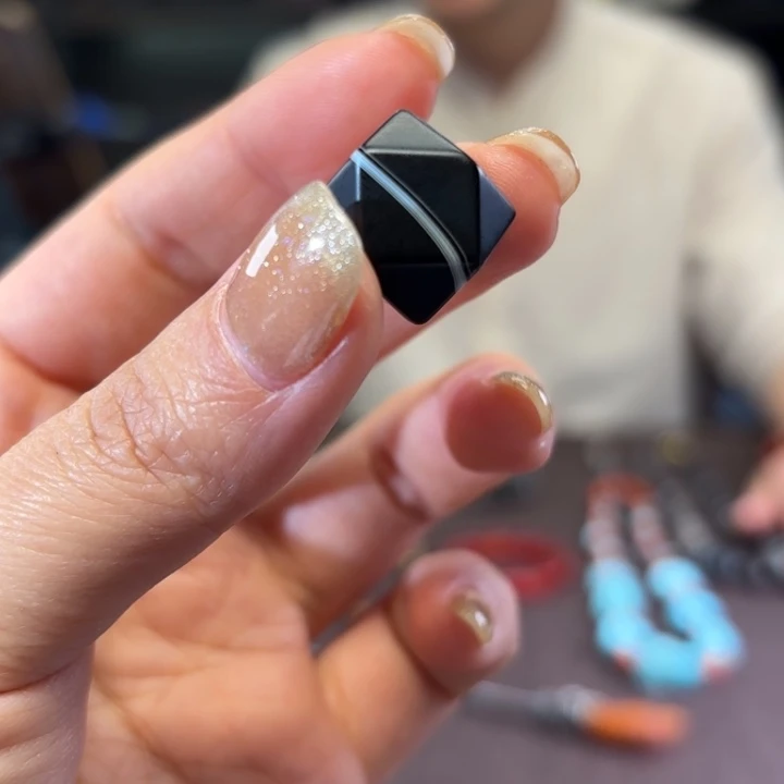 玛瑙/玉髓颈饰未镶嵌玛瑙