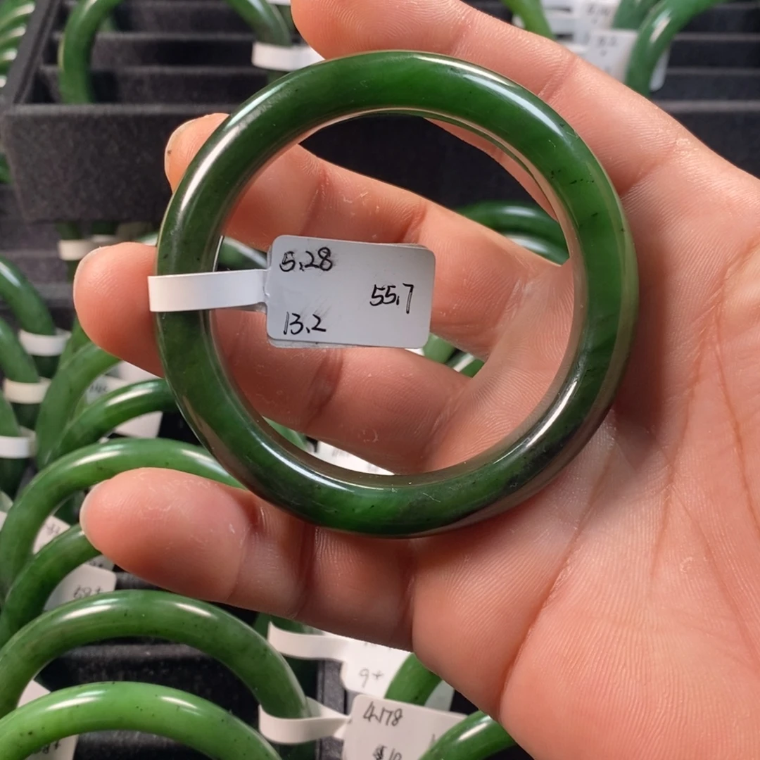 和田玉（碧玉）未镶嵌手镯55