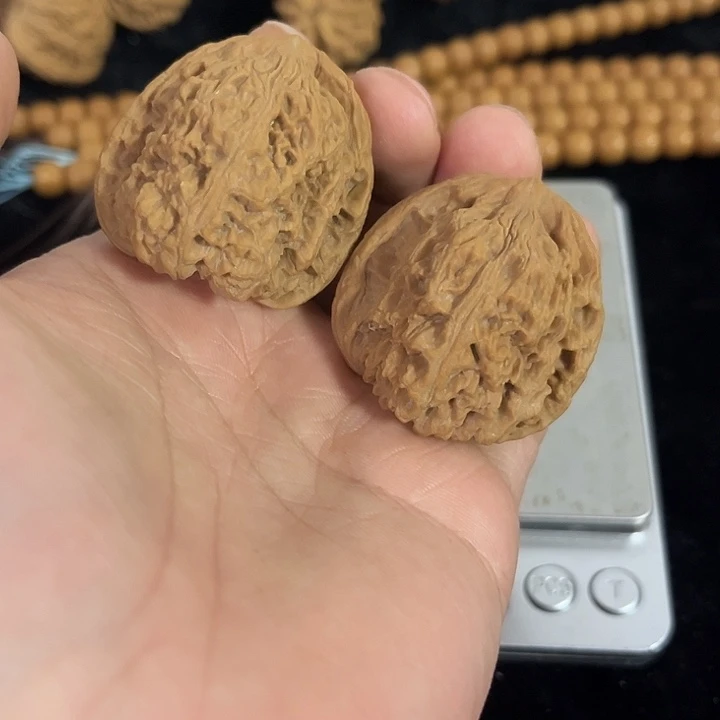 文玩核桃把件38左右南疆，编号007