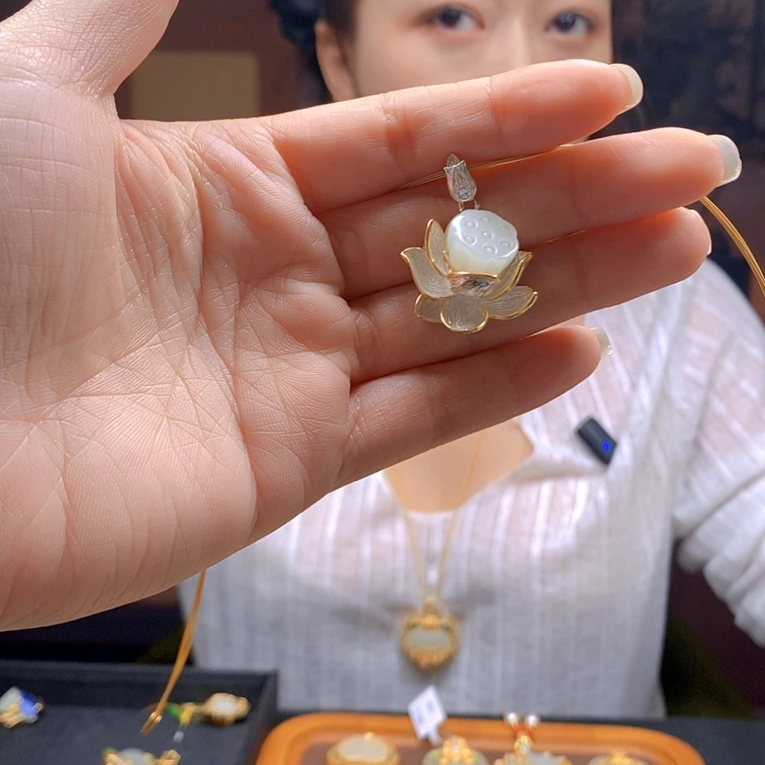 和田玉银S925镶嵌颈饰