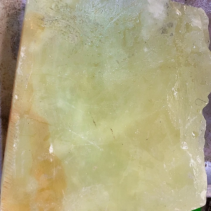 未镶嵌蛇纹石玉珠宝奇石