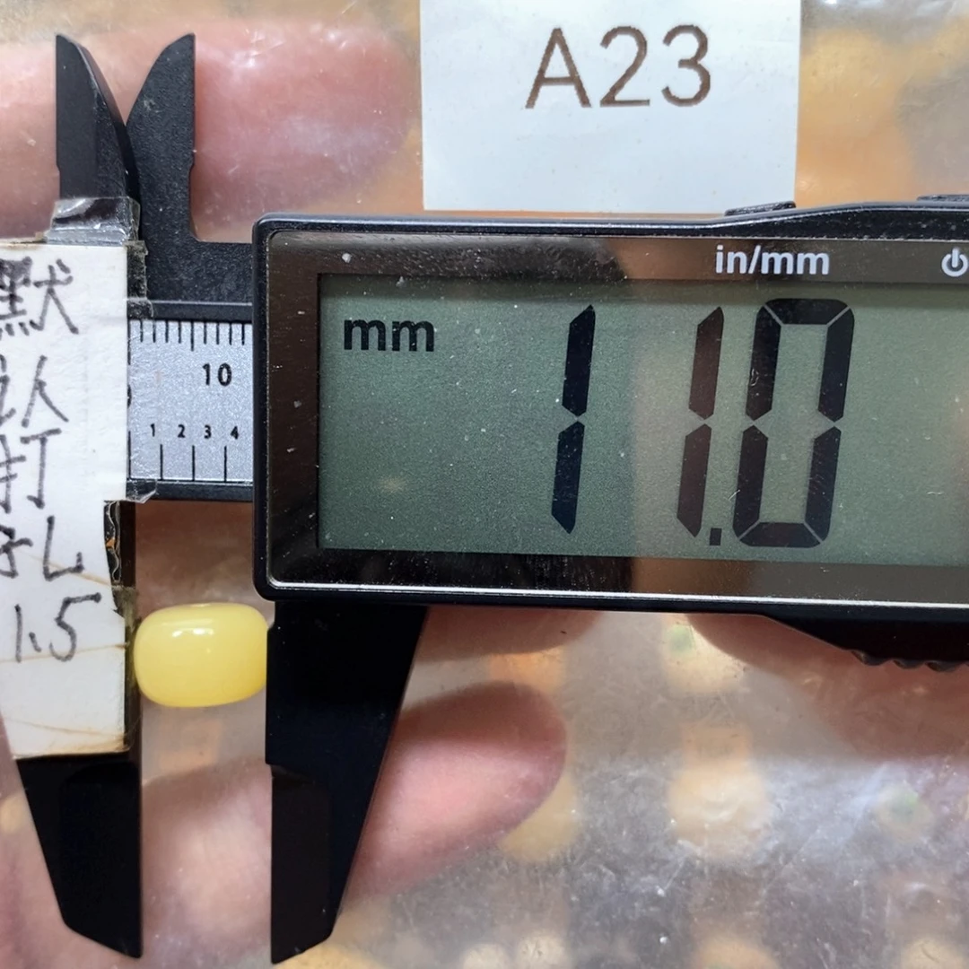 蜜蜡未镶嵌裸石浓蜡满蜡搭配8到9.5之间的串