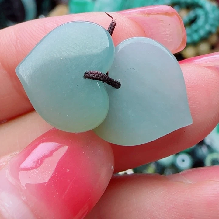 翡翠未镶嵌颈饰天然A货49