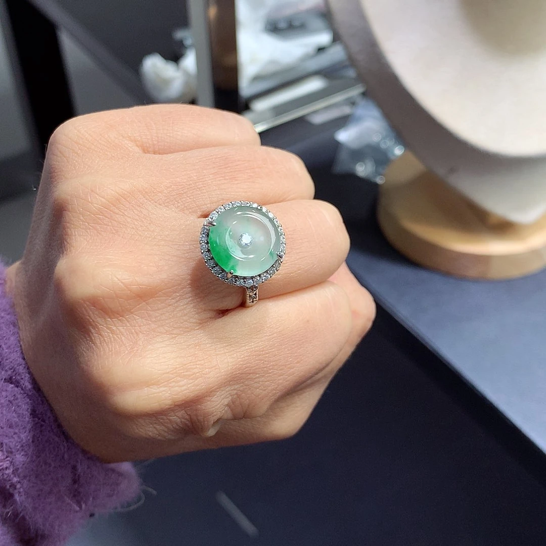 颈饰银S925镶嵌石英质玉（非洲翠）