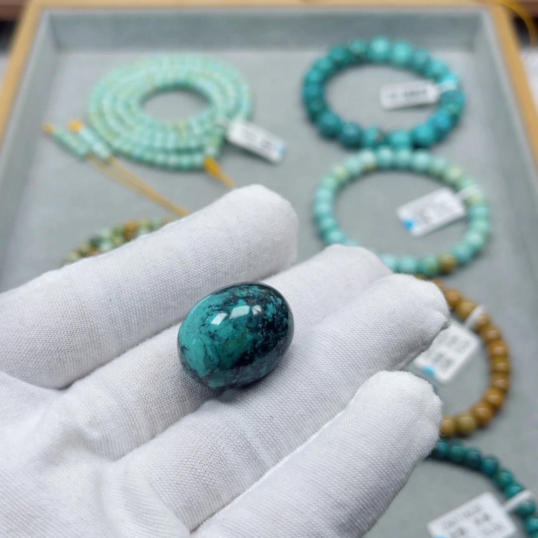 绿松石未镶嵌挂件