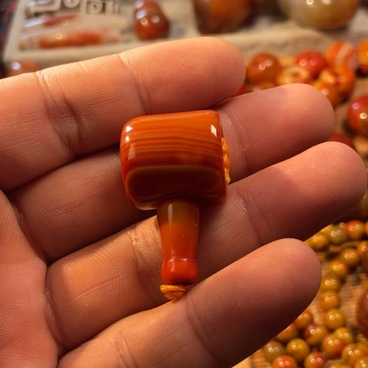 玛瑙/玉髓未镶嵌珠宝半成品三通一个