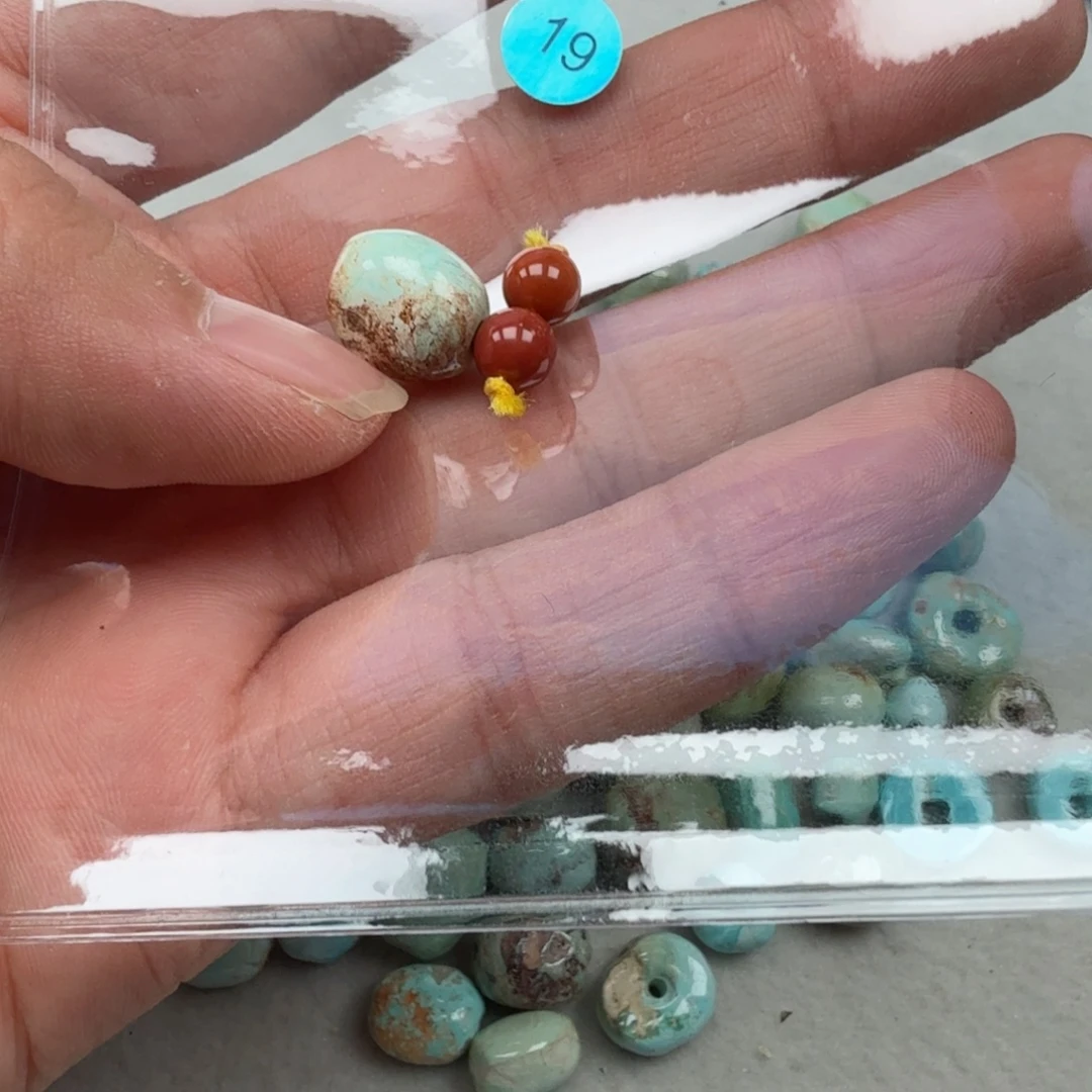南红玛瑙未镶嵌珠宝奇石