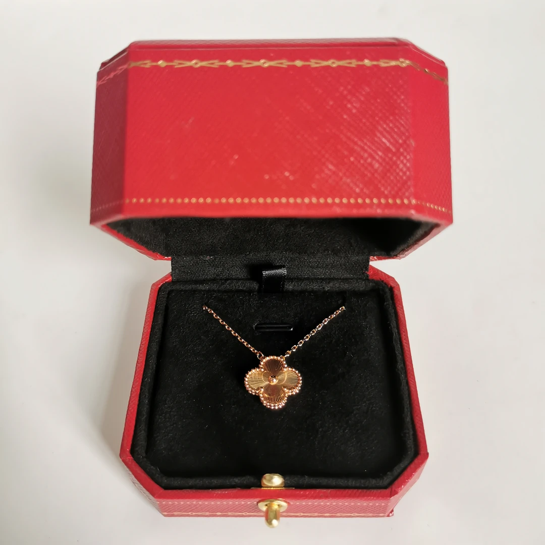 3242项链-时尚优雅设计项链赠礼盒