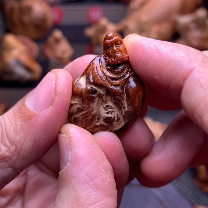 柏木（崖柏）崖柏陈化料手把件