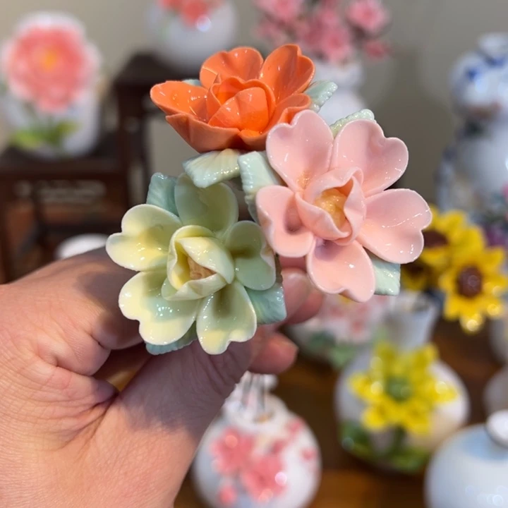 手工精致陶瓷摆件