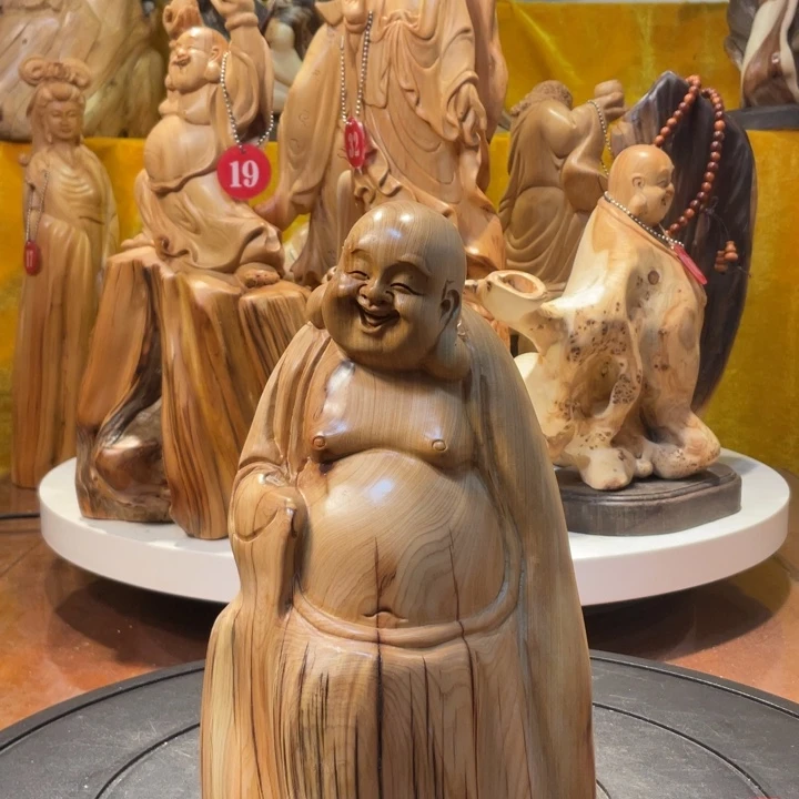 柏木（崖柏）云****e崖柏  弥勒